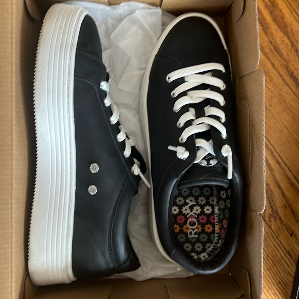 Roxy Platform Sneaks